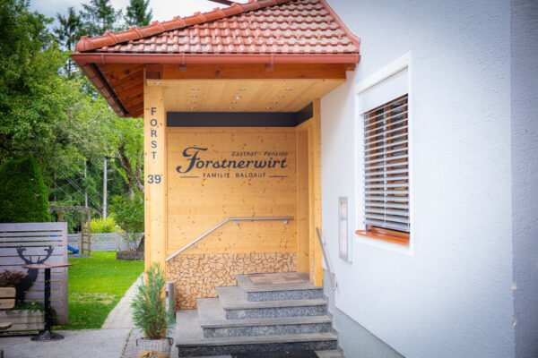 Forstnerwirt Wolfsberg Lavanttal Eingang (10)